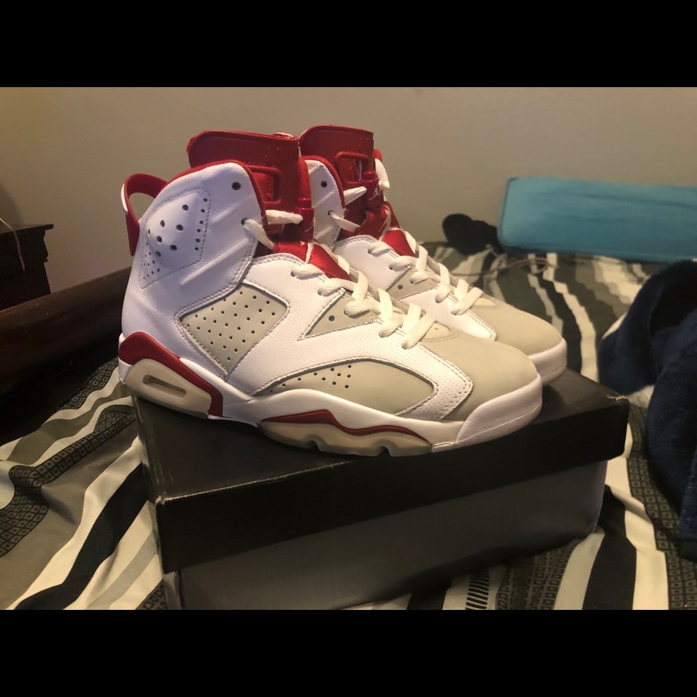 Jordan 6 “Alternate Hare”